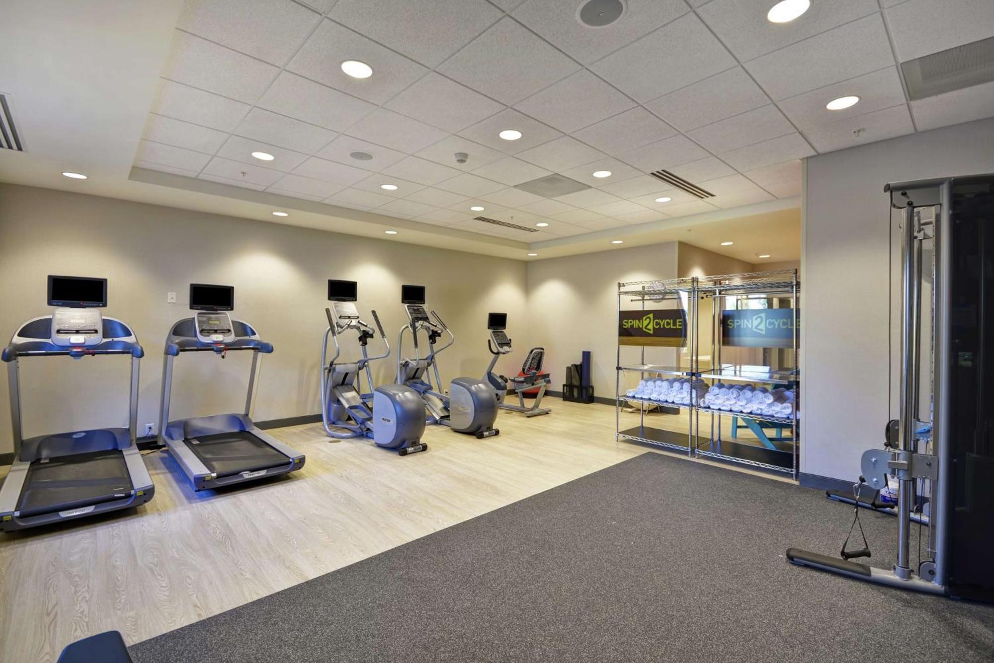 Home2 Suites By Hilton Queensbury Lake George Εξωτερικό φωτογραφία